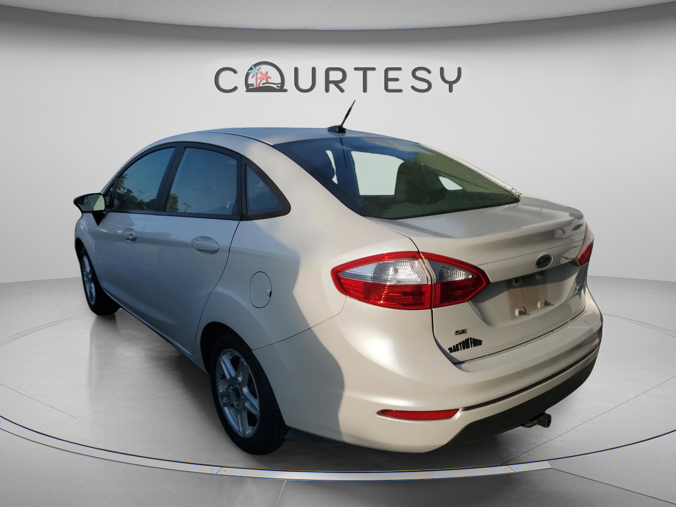Used 2017 Ford Fiesta SE FWD image 11