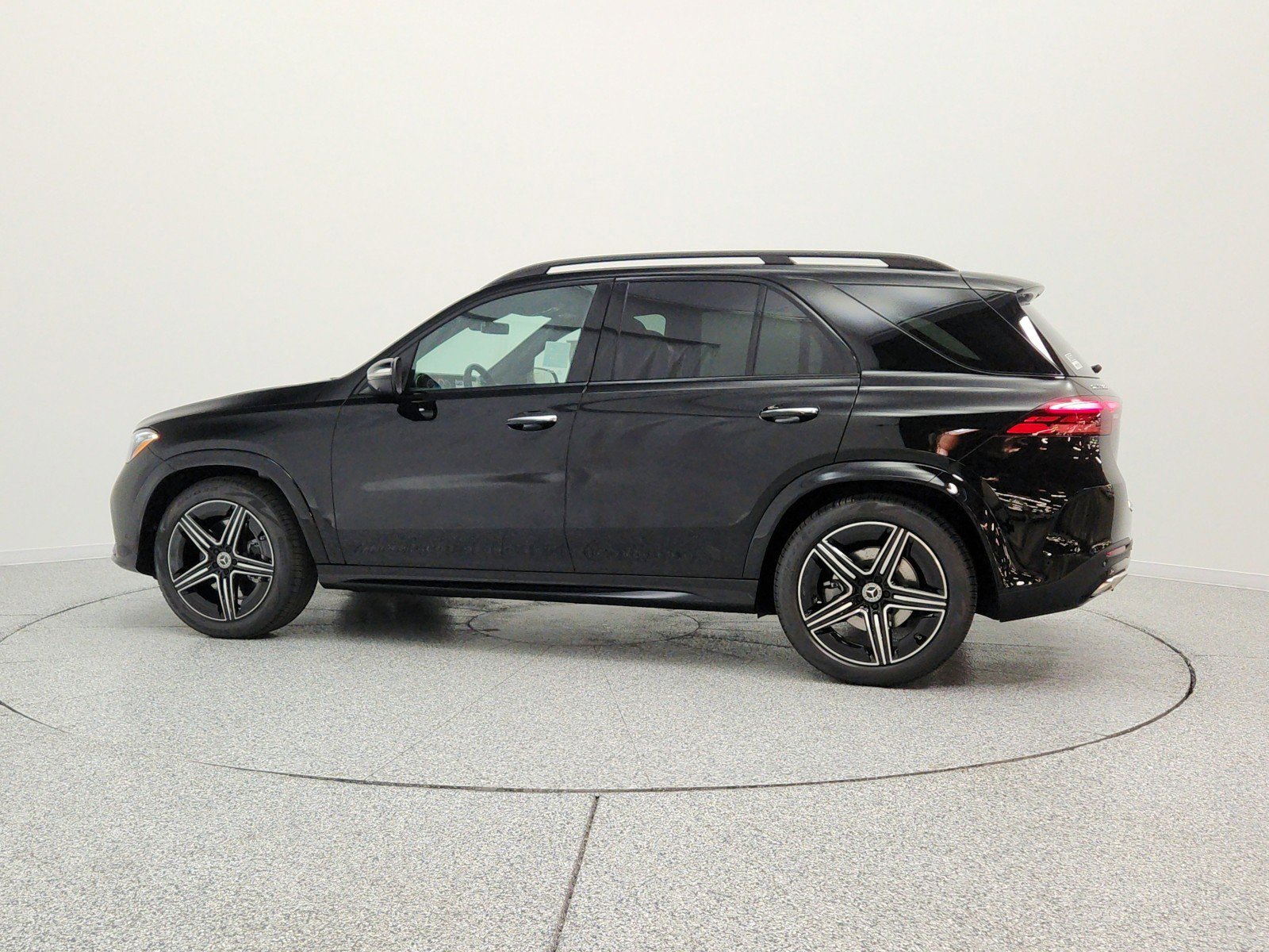 New 2026 Mercedes-Benz GLE 580 4MATIC image 8