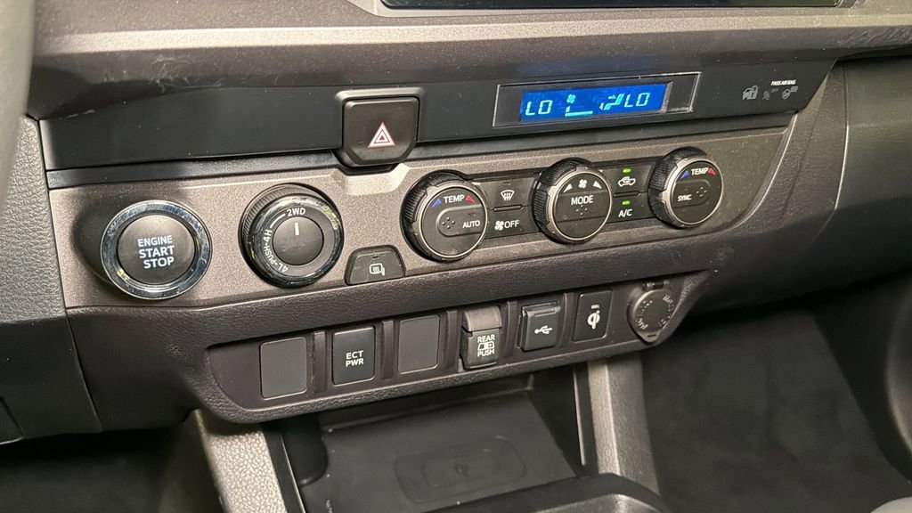 Used 2023 Toyota Tacoma TRD Off-Road image 24