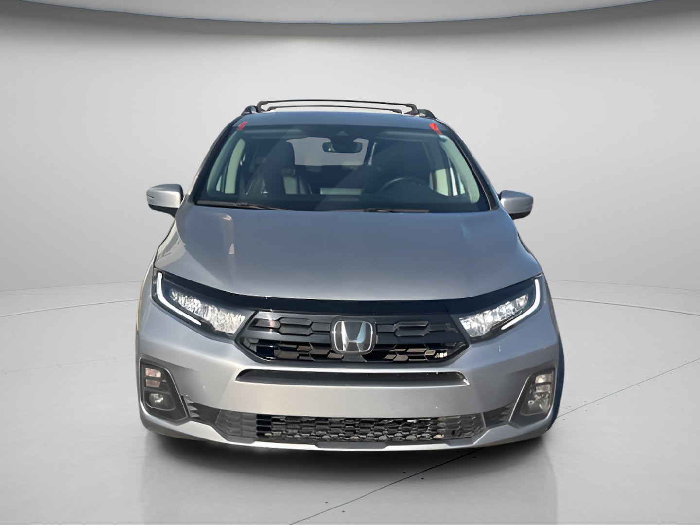 Used 2025 Honda Odyssey Touring image 2
