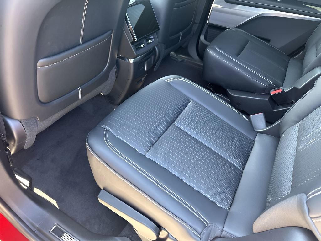 New 2026 Cadillac Vistiq Luxury image 18