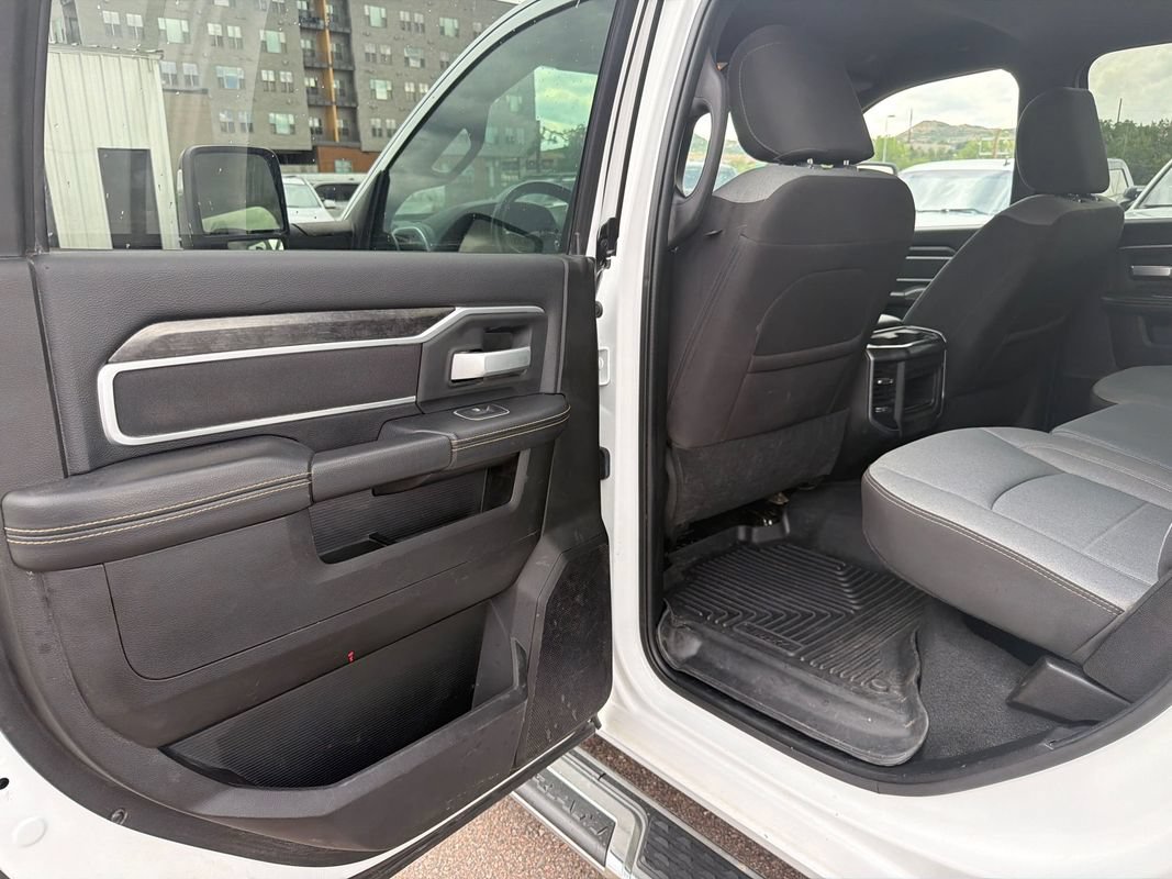 Used 2024 RAM 2500 Big Horn w/ Off Road Package AWD/4WD image 12