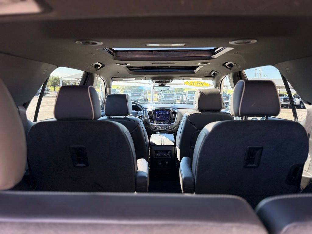 Used 2023 Chevrolet Traverse Premier image 7