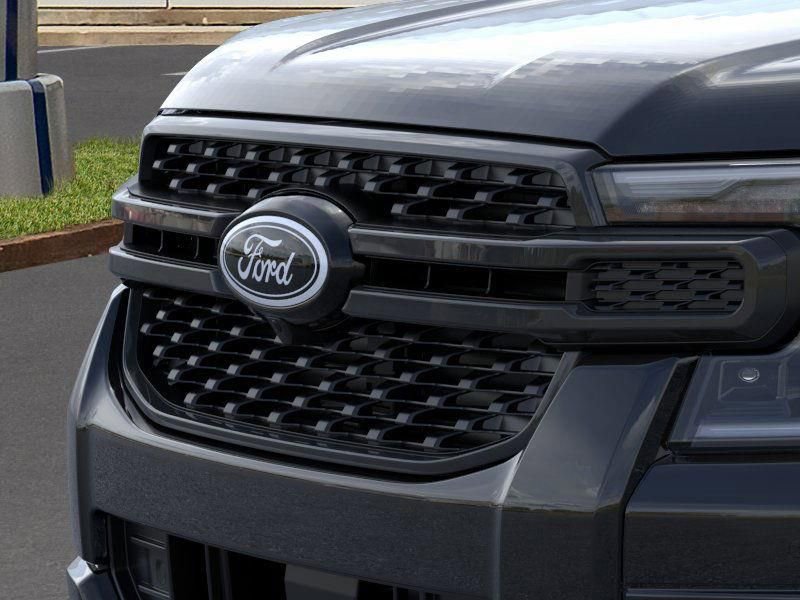 New 2025 Ford Ranger Lariat w/ FX4 Off-Road Package image 17