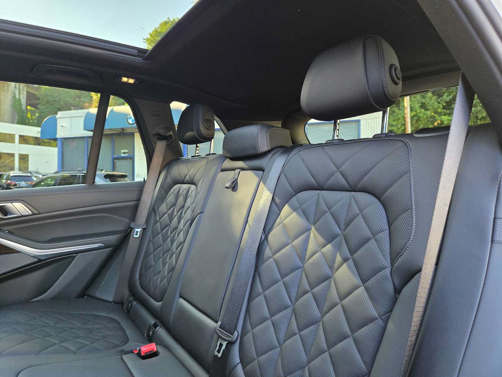 Used 2026 BMW X5 xDrive40i AWD/4WD image 17