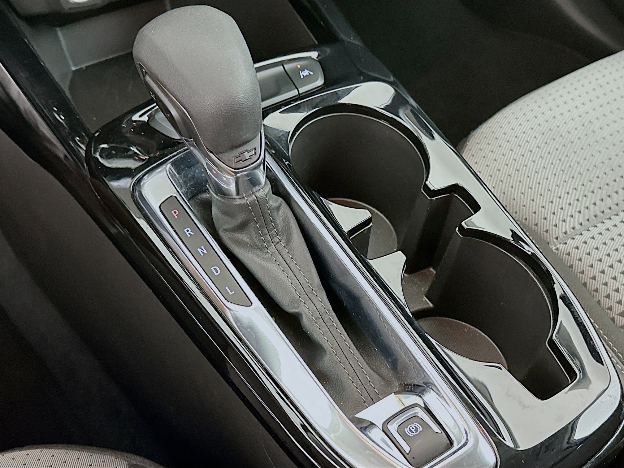 Used 2025 Chevrolet Trax LT image 24