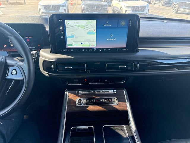 Certified 2025 Lincoln Aviator Reserve w/ Jet Appearance Package AWD/4WD image 22