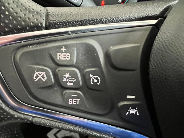 Used 2023 Chevrolet Malibu LT FWD image 18