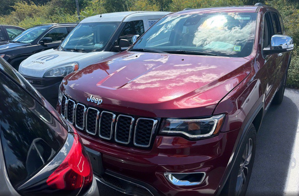 Used 2019 Jeep Grand Cherokee Limited w/ Luxury Group II AWD/4WD image 2
