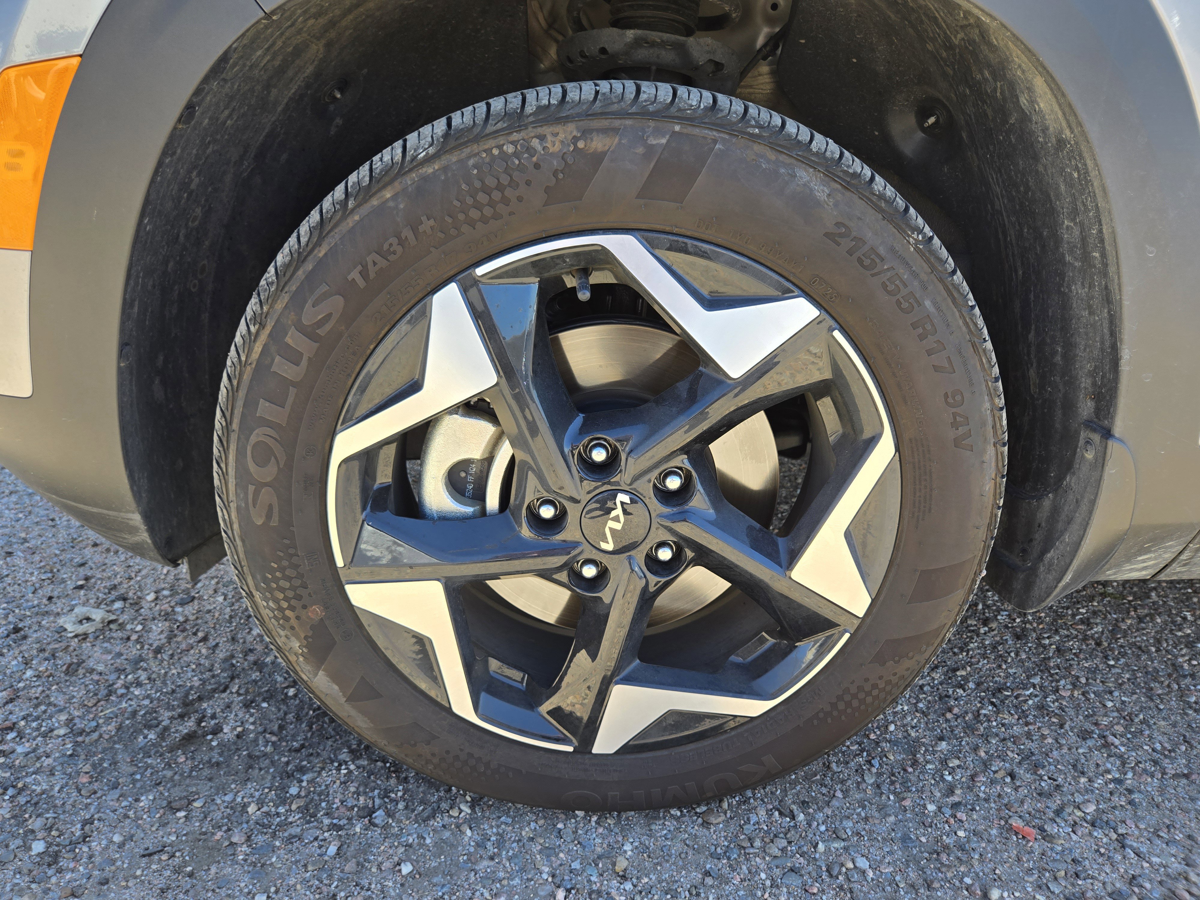 Used 2025 Kia Seltos EX image 16