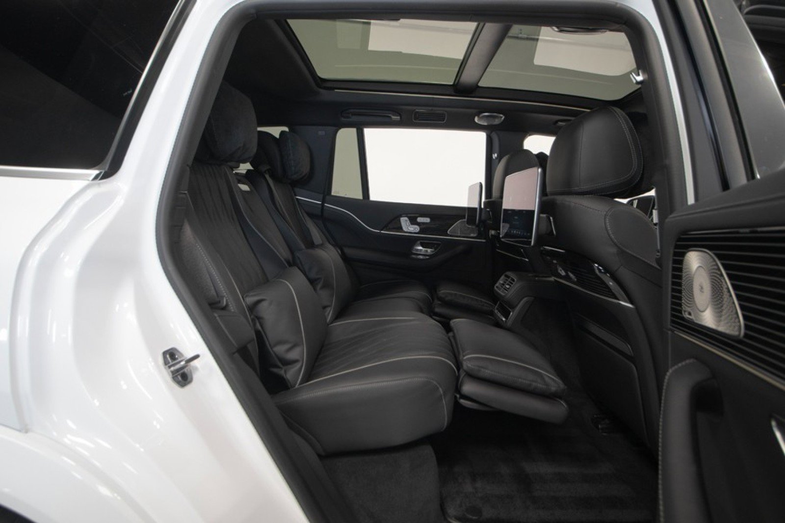 Used 2026 Mercedes-Benz Maybach GLS 600 image 68