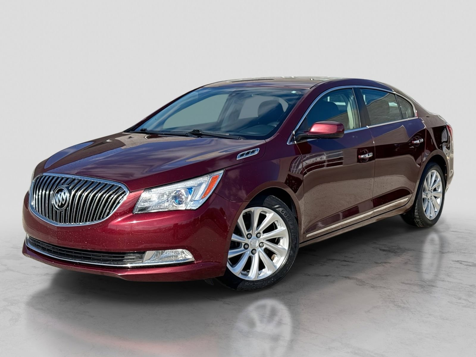Used 2015 Buick LaCrosse FWD image 1