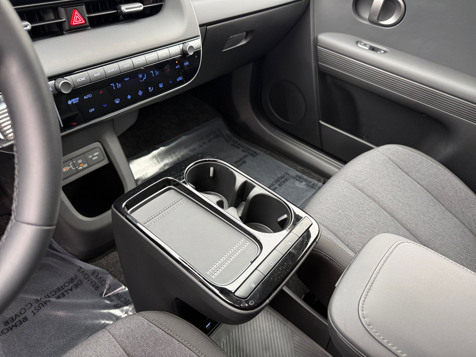 Certified 2025 Hyundai Ioniq 5 SE image 13