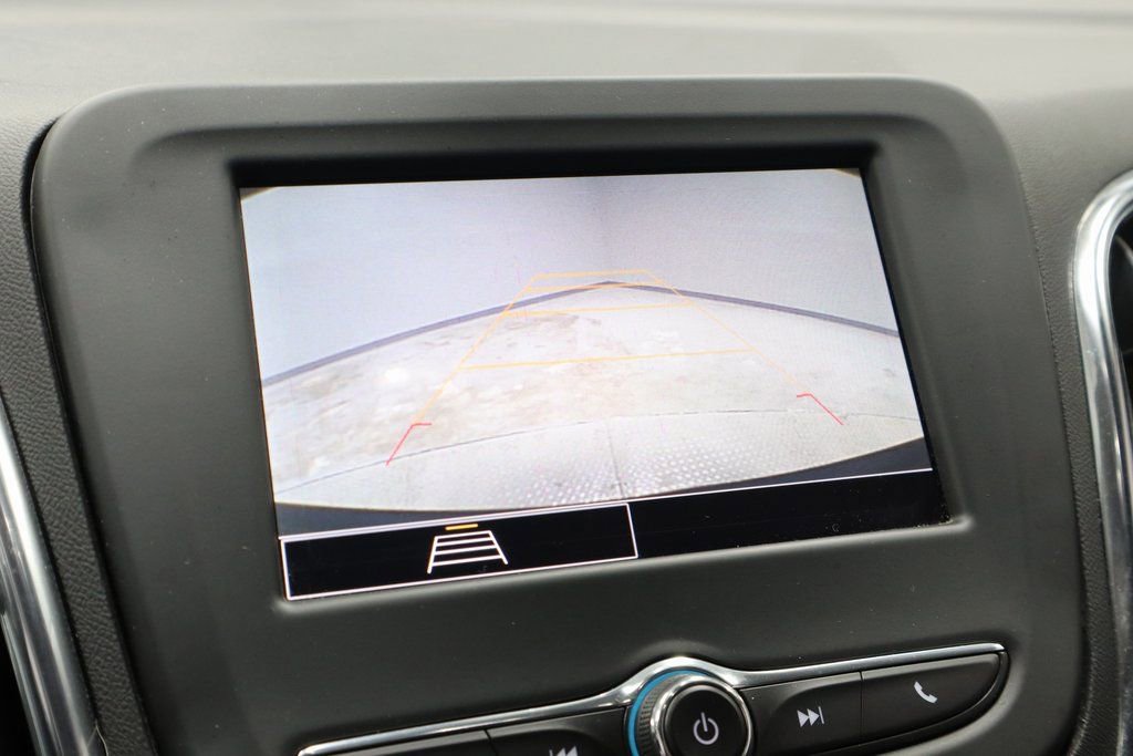 Used 2024 Chevrolet Equinox LT image 3