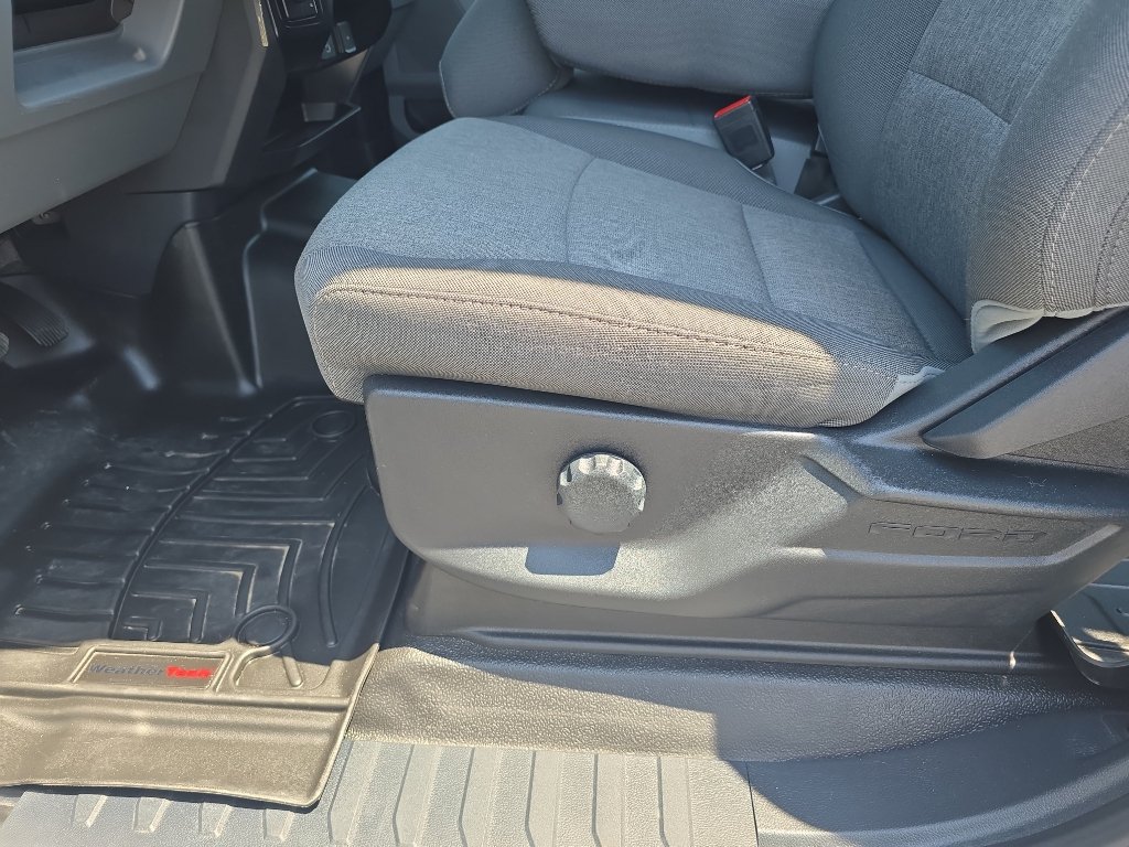 Used 2025 Ford F250 XL AWD/4WD image 16