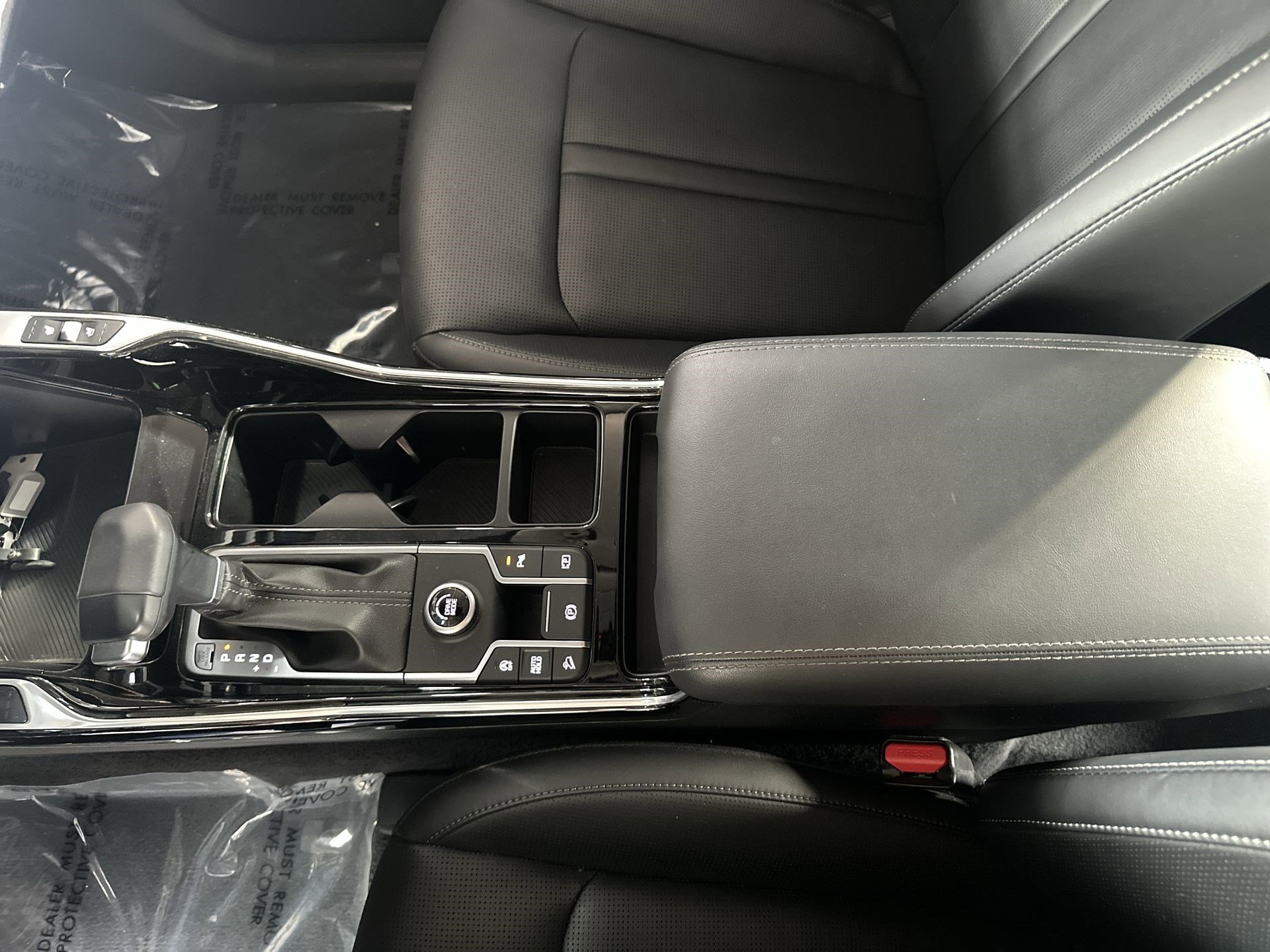 Used 2025 Kia Sorento SX image 23