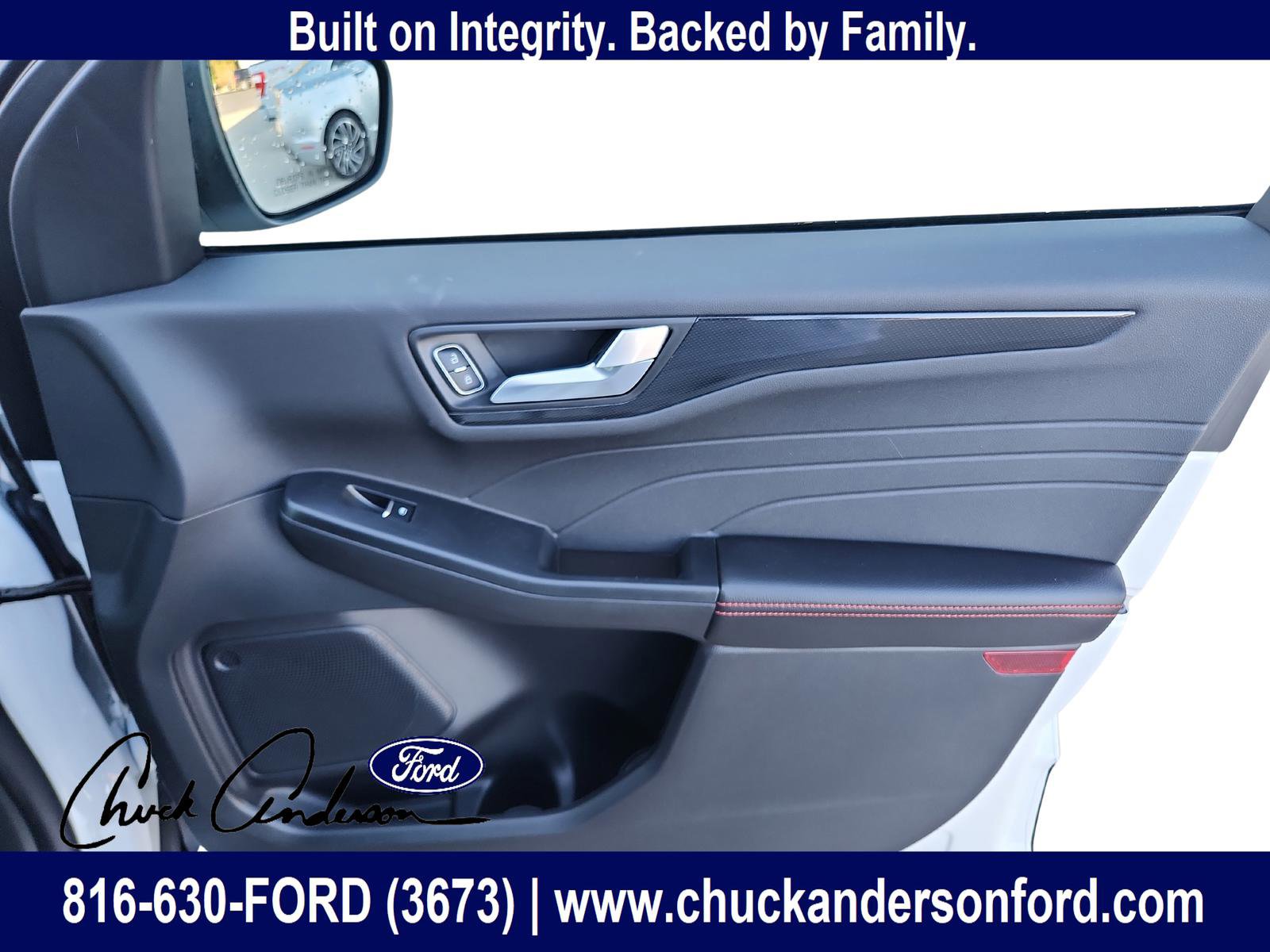 New 2026 Ford Escape ST-Line w/ Cold Weather Package AWD/4WD image 27