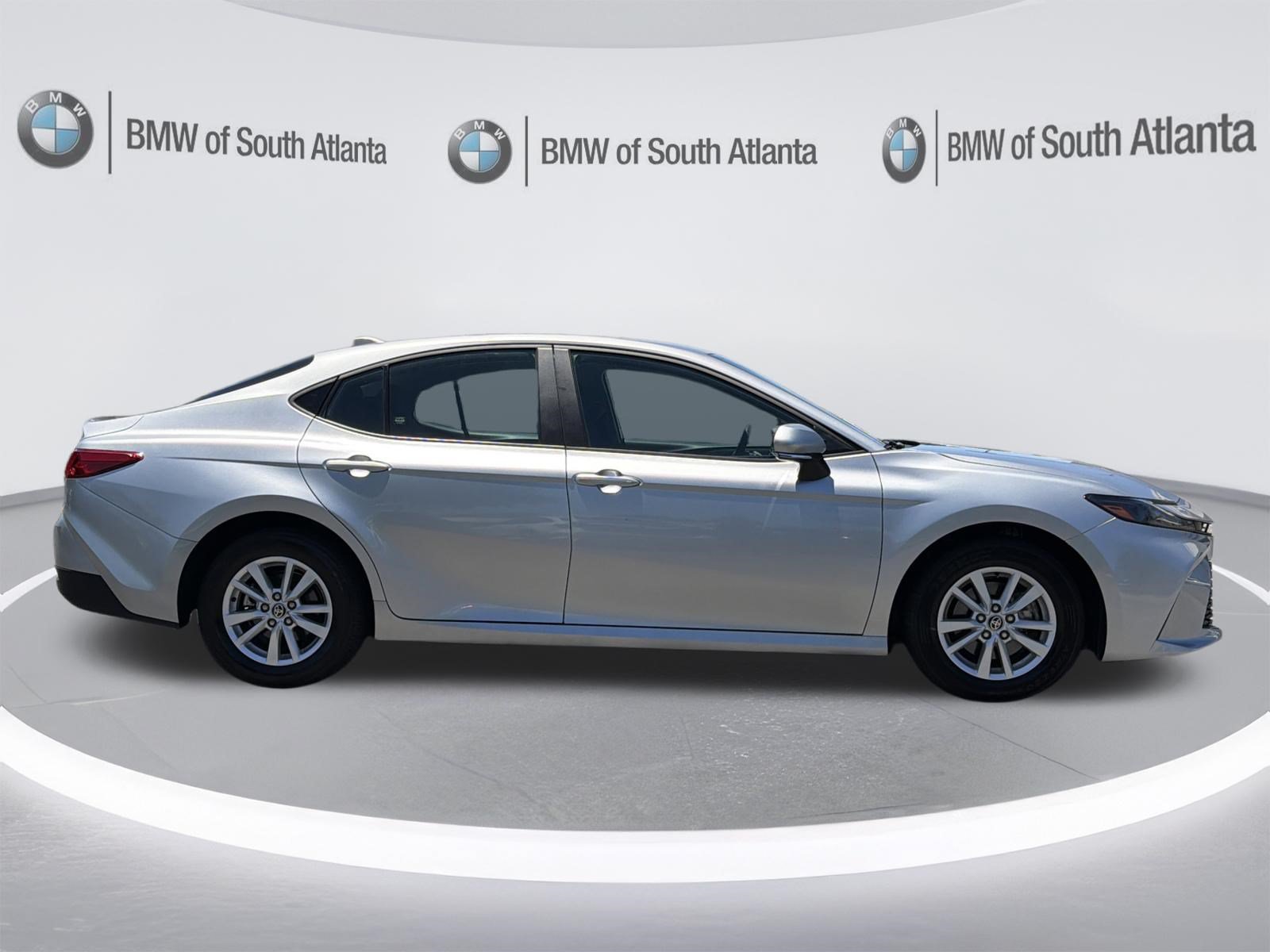 Used 2025 Toyota Camry LE AWD/4WD image 29