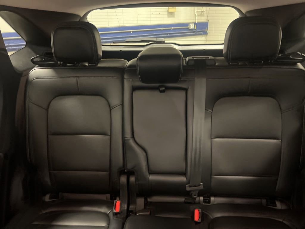 Used 2025 Ford Escape Platinum image 14