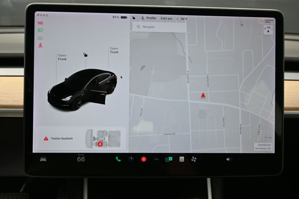 Used 2018 Tesla Model 3 Long Range RWD image 25