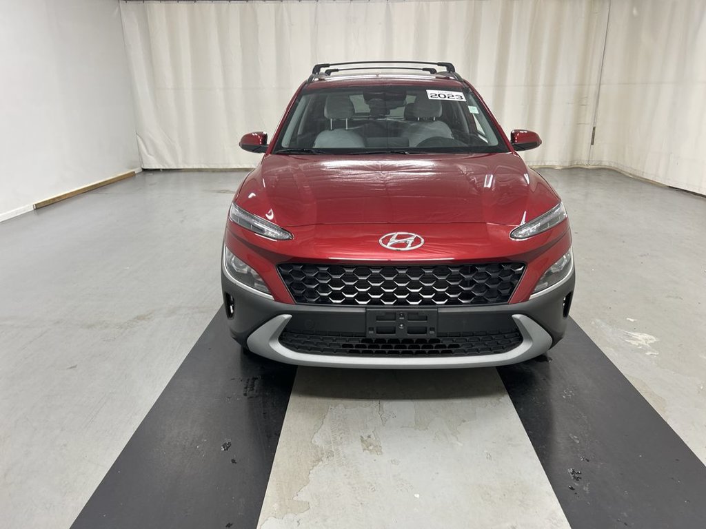 Used 2023 Hyundai Kona SEL AWD/4WD image 3
