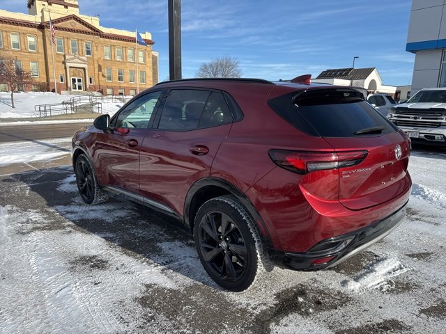 Used 2022 Buick Envision Essence w/ Technology Package II image 3