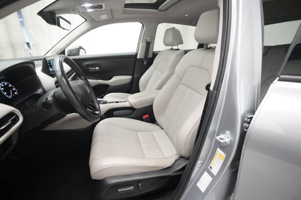 Used 2023 Honda HR-V EX-L image 7
