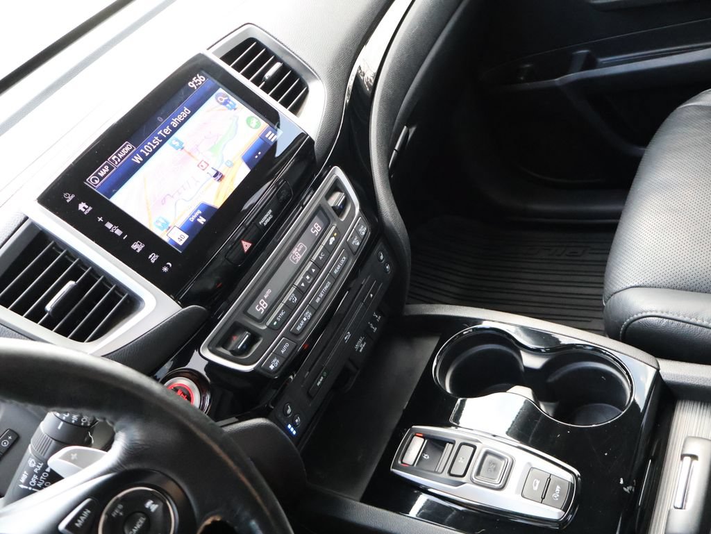 Certified 2017 Honda Pilot Elite image 21