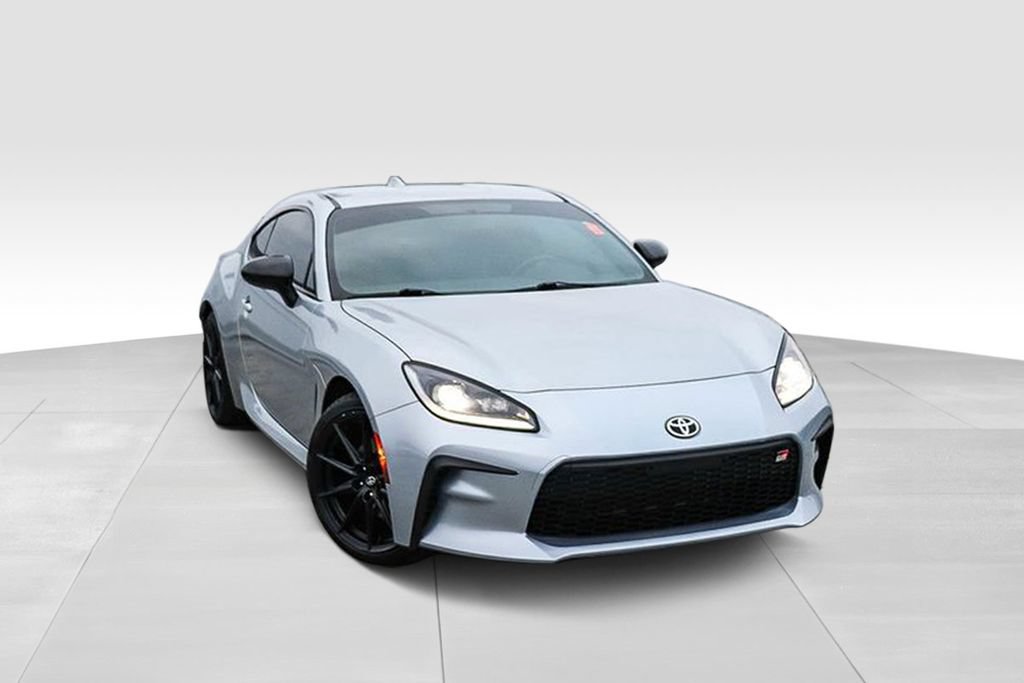 Used 2022 Toyota GR86 Premium w/ ALL Weather Mat Package (TMS) RWD image 2