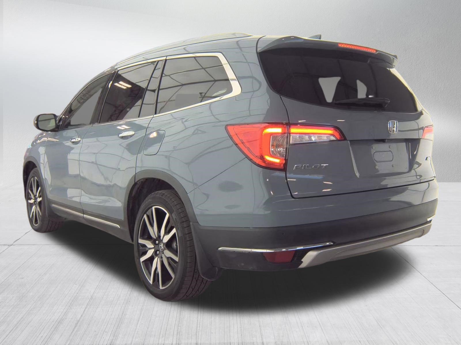 Used 2022 Honda Pilot Elite image 8