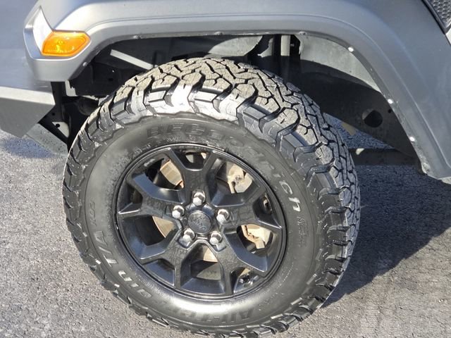 Used 2023 Jeep Wrangler Willys image 19