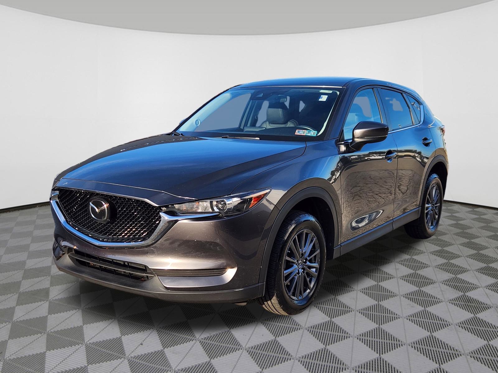 Used 2019 MAZDA CX-5 Touring image 2