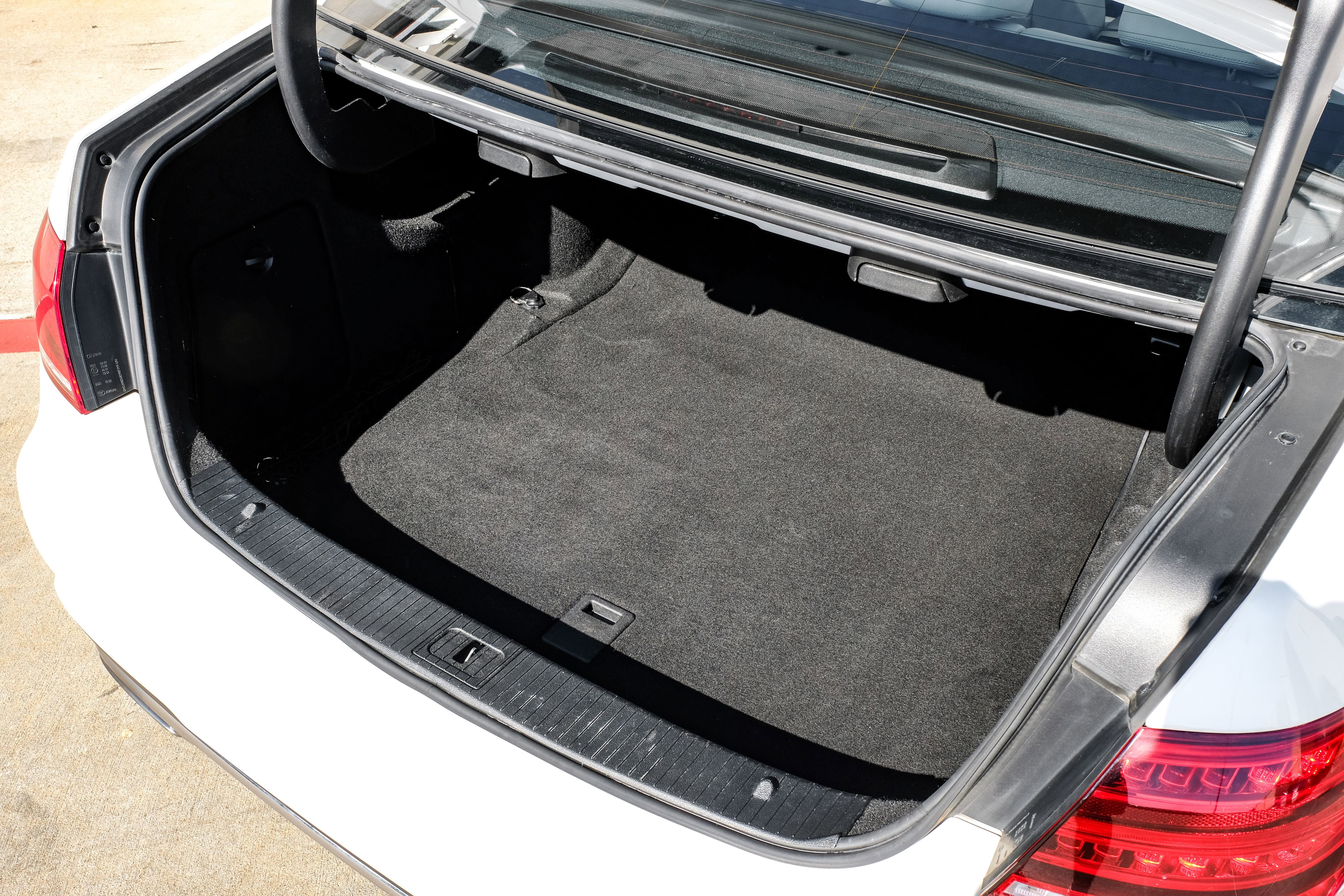 Used 2015 Mercedes-Benz E 350 Sedan w/ Premium 1 Package image 47