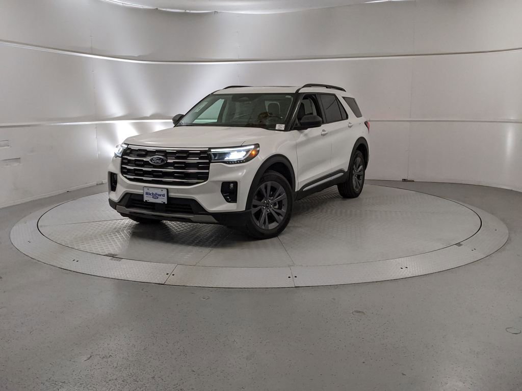 New 2025 Ford Explorer Active w/ Active Comfort Package image 6