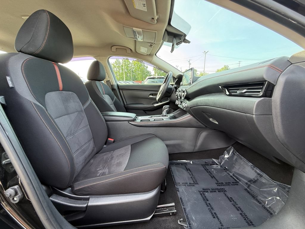 Used 2022 Nissan Sentra SR w/ Midnight Edition FWD image 24