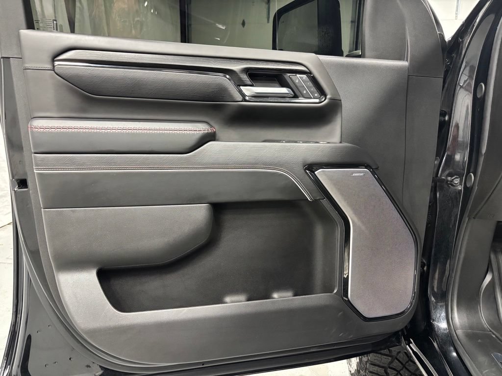 Used 2026 GMC Sierra 2500 AT4X AWD/4WD image 8