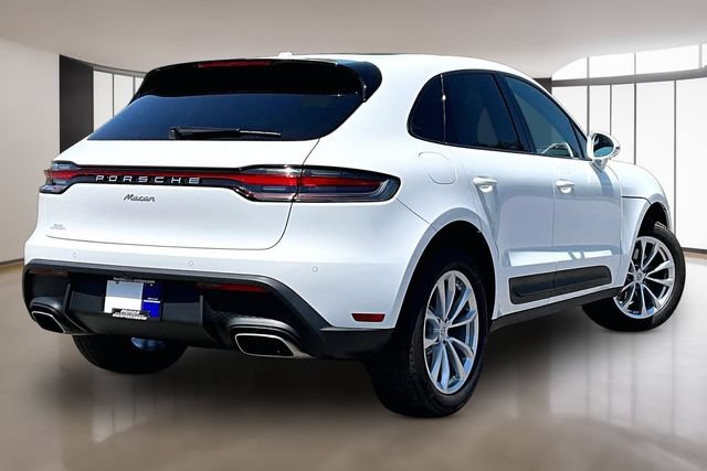 Used 2026 Porsche Macan AWD/4WD image 6