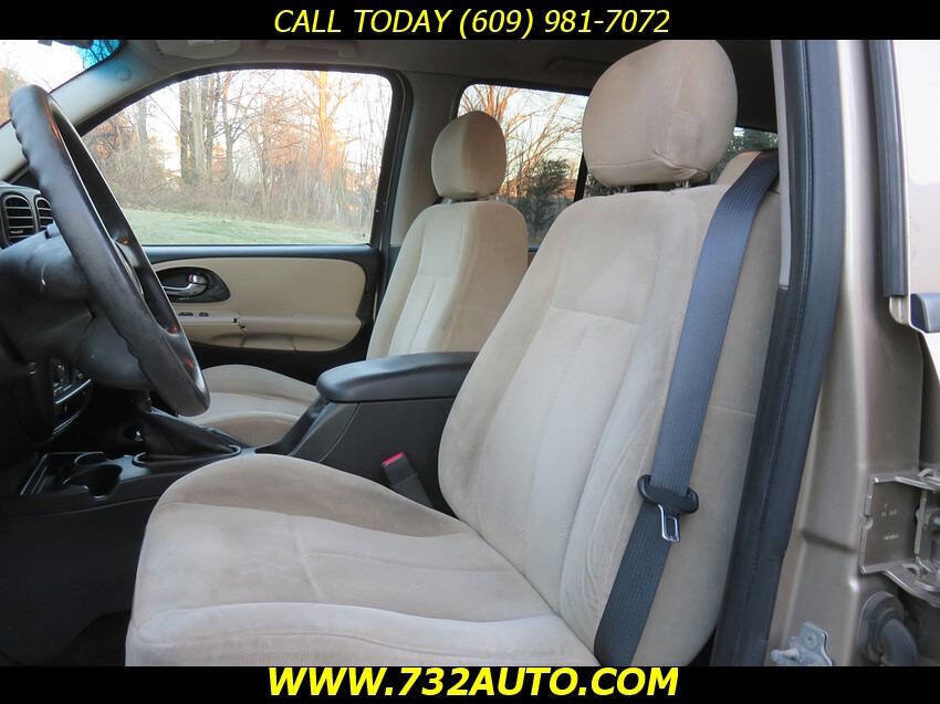 Used 2005 Chevrolet TrailBlazer LS w/ LS Preferred Equipment Group image 21