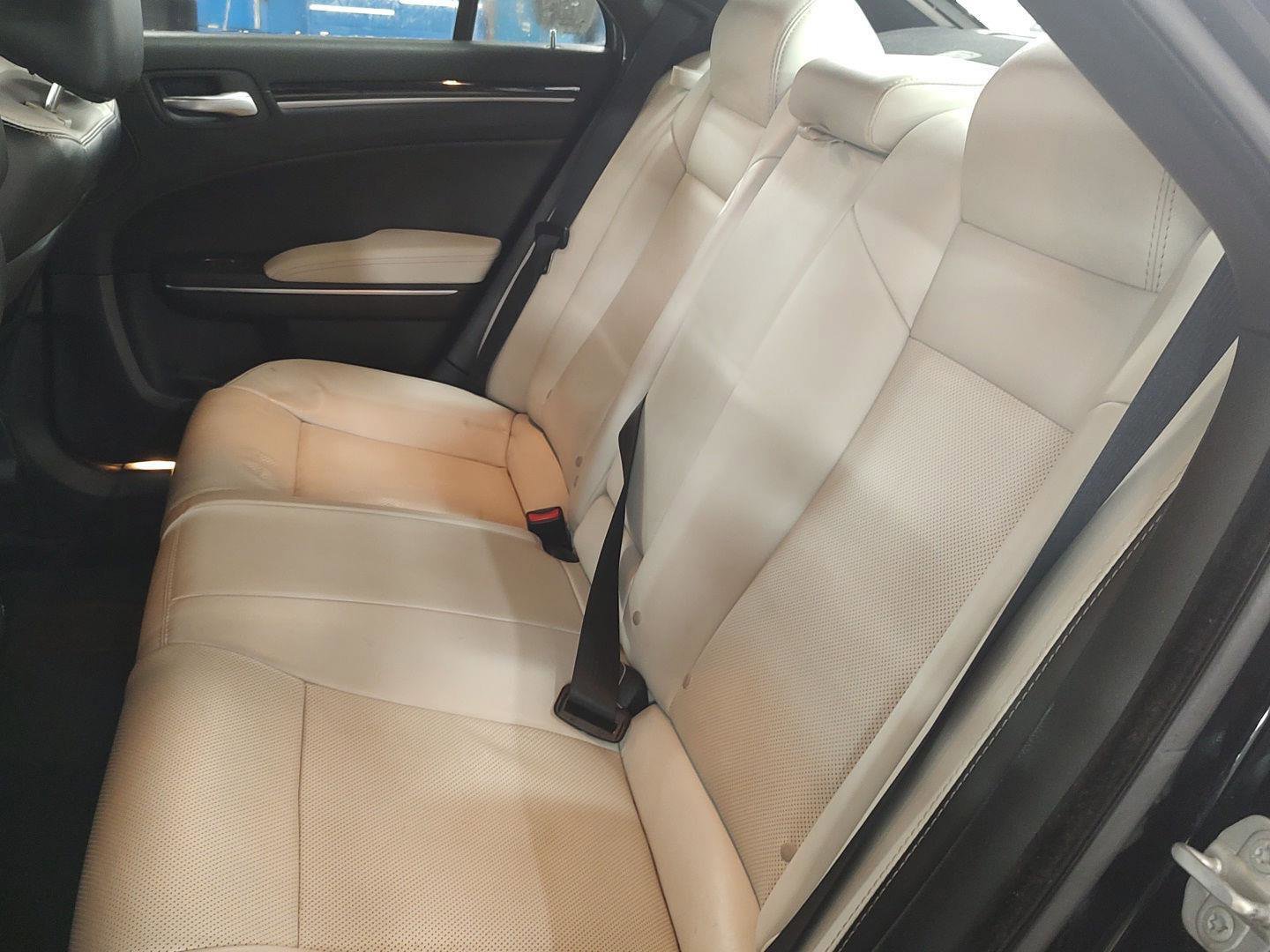 Used 2018 Chrysler 300 S w/ 300S Premium Group AWD/4WD image 18