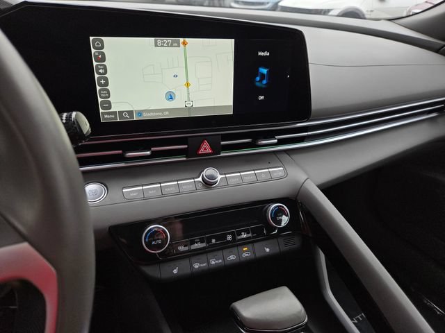 Certified 2025 Hyundai Elantra SEL FWD image 28