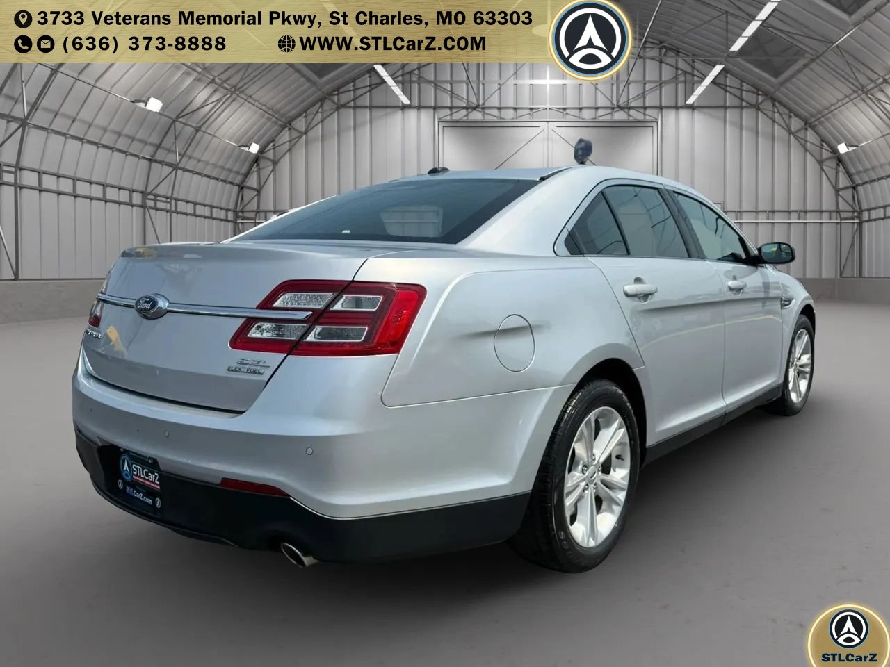 Used 2016 Ford Taurus SEL FWD image 3