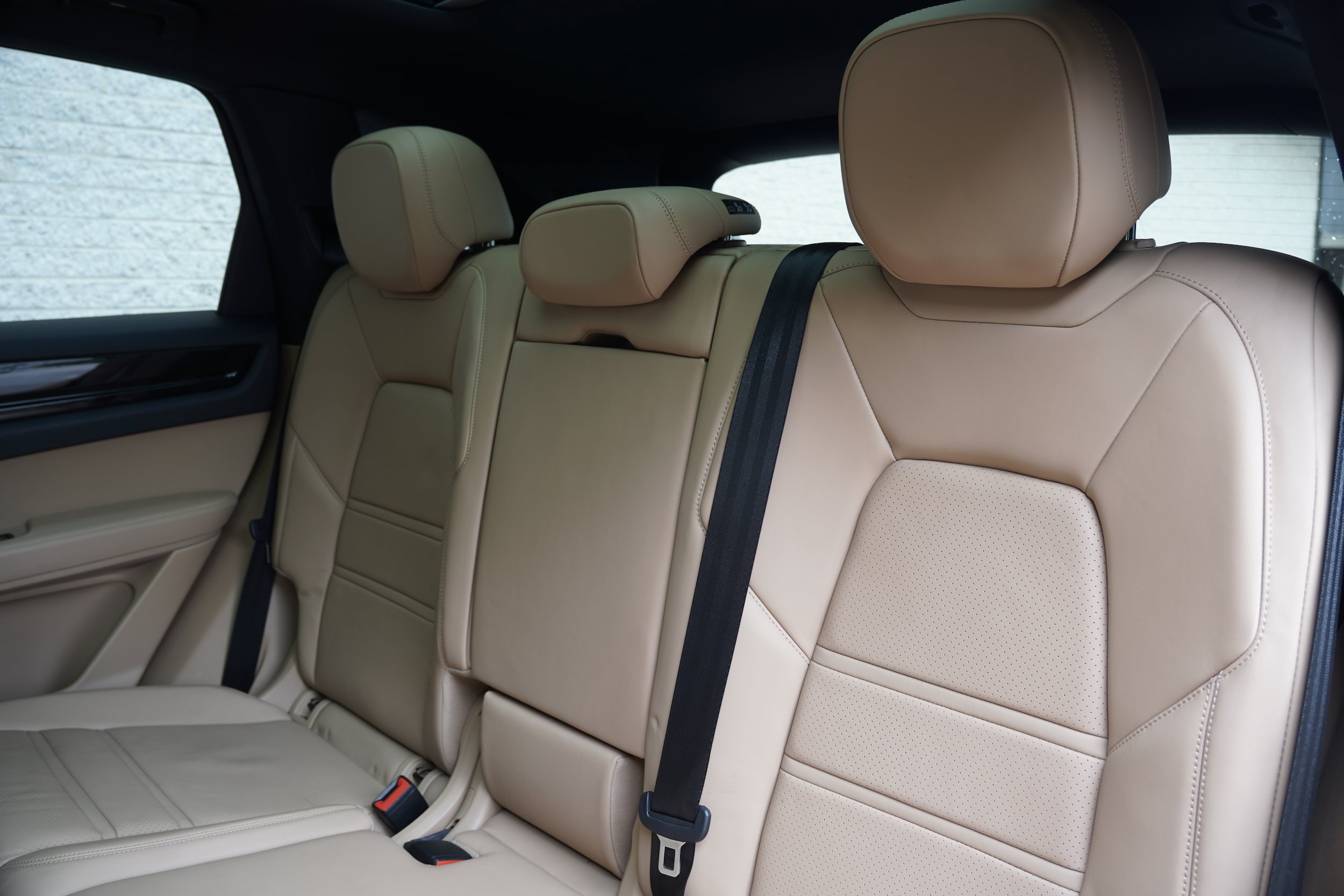 Used 2019 Porsche Cayenne AWD/4WD image 26