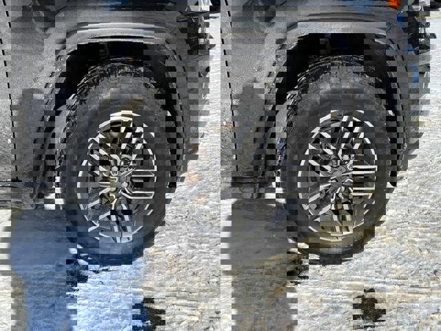 Used 2019 Jeep Grand Cherokee Limited image 27