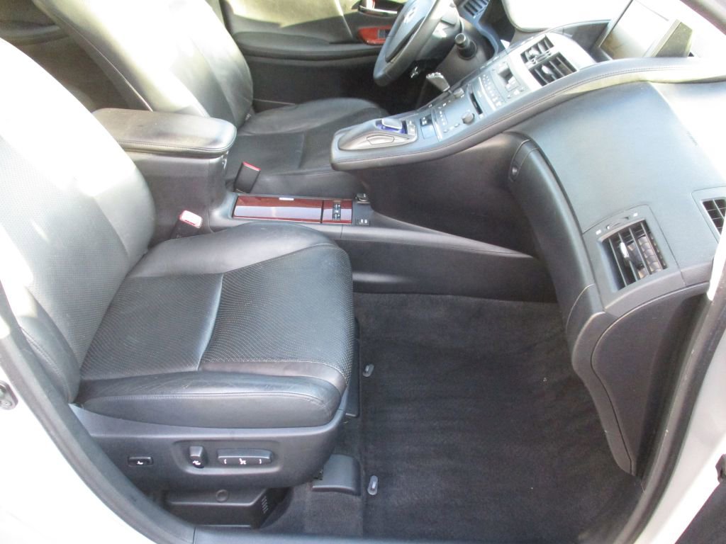 Used 2010 Lexus HS 250h FWD image 16