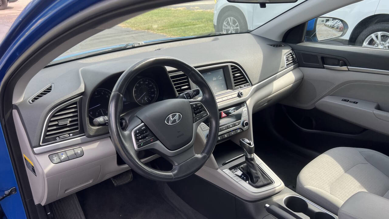 Used 2017 Hyundai Elantra SE w/ SE A/T Tech Package 03 image 10