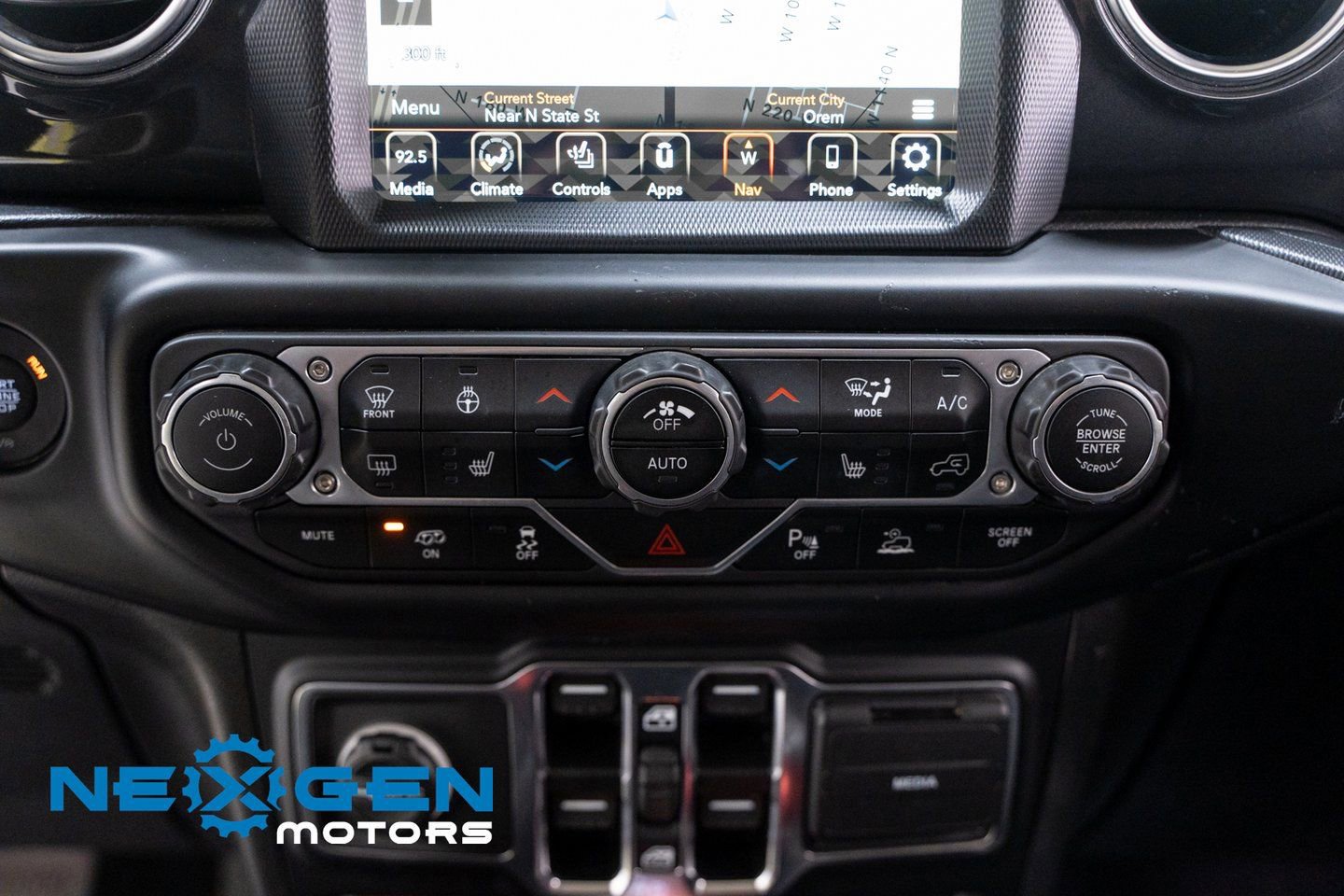 Used 2023 Jeep Wrangler Unlimited Rubicon 392 w/ Xtreme Recon 35" Tire Package image 13