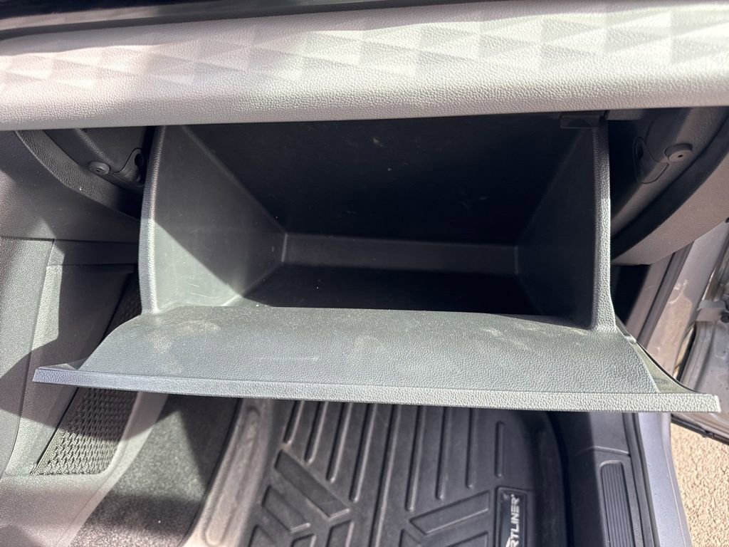 Used 2022 Volkswagen Taos S image 13