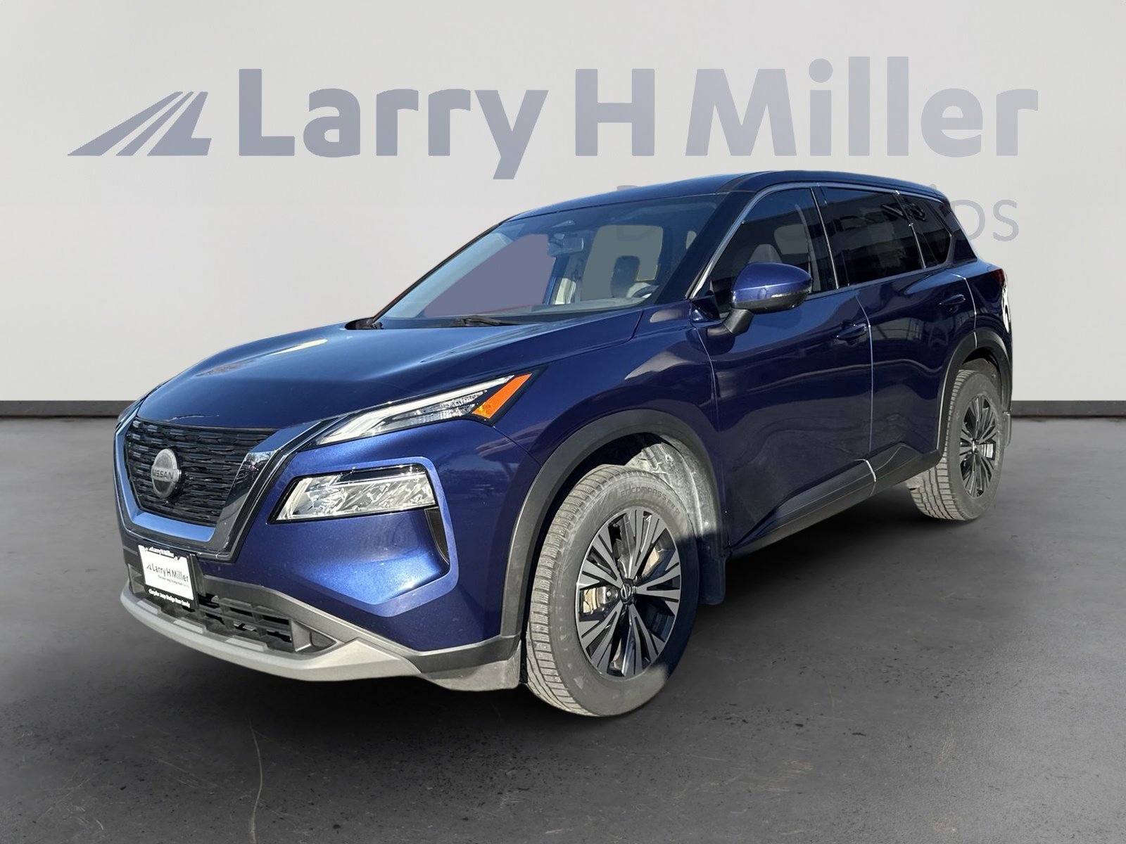 Used 2021 Nissan Rogue SV image 4