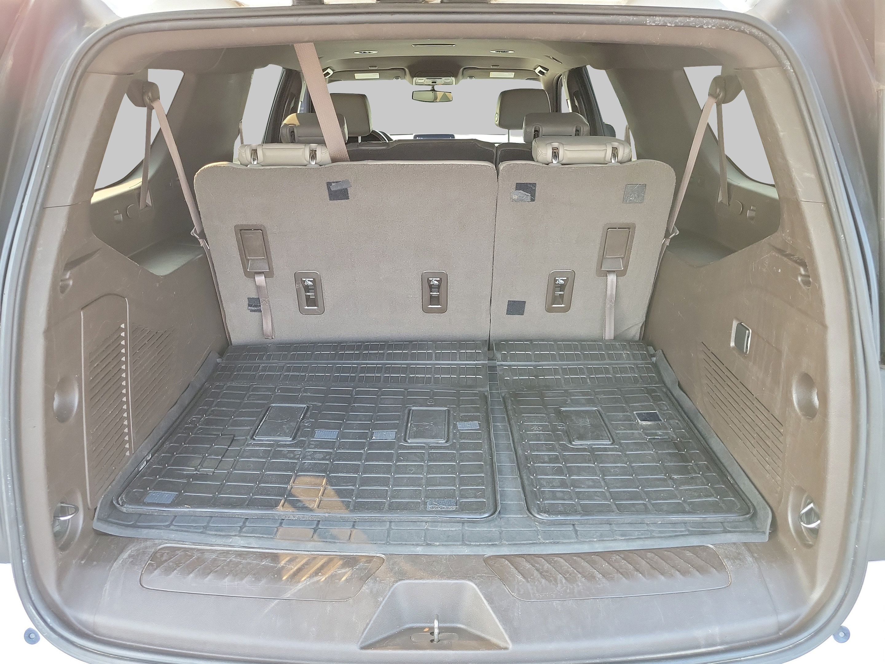 Used 2021 Chevrolet Suburban LT RWD image 7