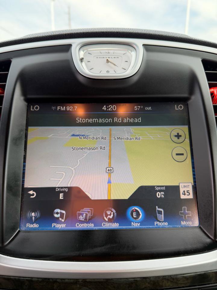 Used 2013 Chrysler 300 C image 24